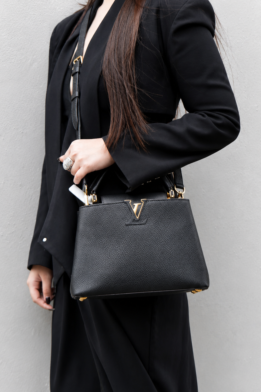 Louis Vuitton 2018 Black Taurillon Capucines BB Top Handle With Strap