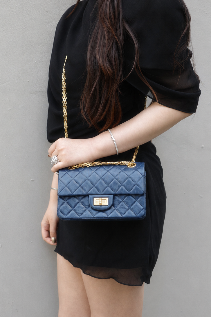 Pre-Owned Chanel 2020 Navy Aged Calfskin Quilted 2.55 Reissue Mini Flap Bag
