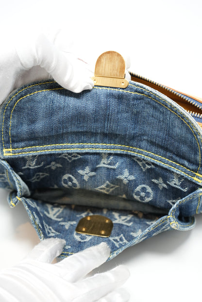 LOUIS VUITTON 2007 BUM BAG Shoulder Bag