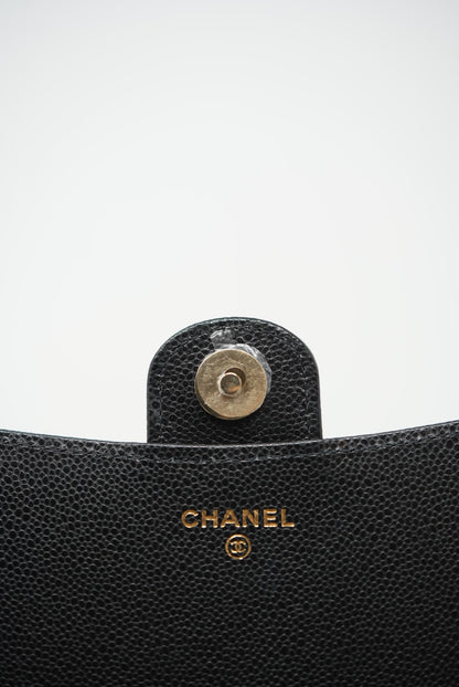 Pre-Owned Chanel 2024 Caviar Classic Clutch with Chain NWT