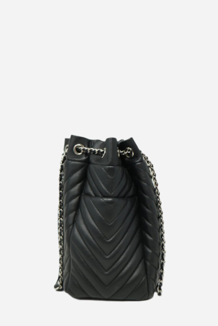 Pre-owned Chanel Black Calfskin Chevron Urban Spirit Bucket Bag
