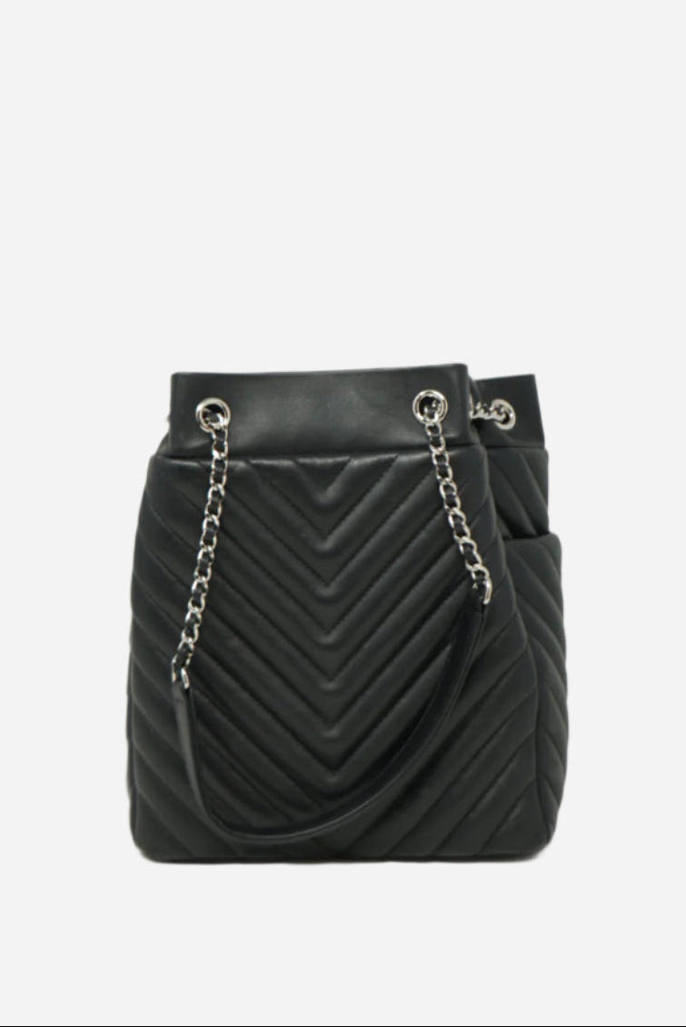 Pre-owned Chanel Black Calfskin Chevron Urban Spirit Bucket Bag