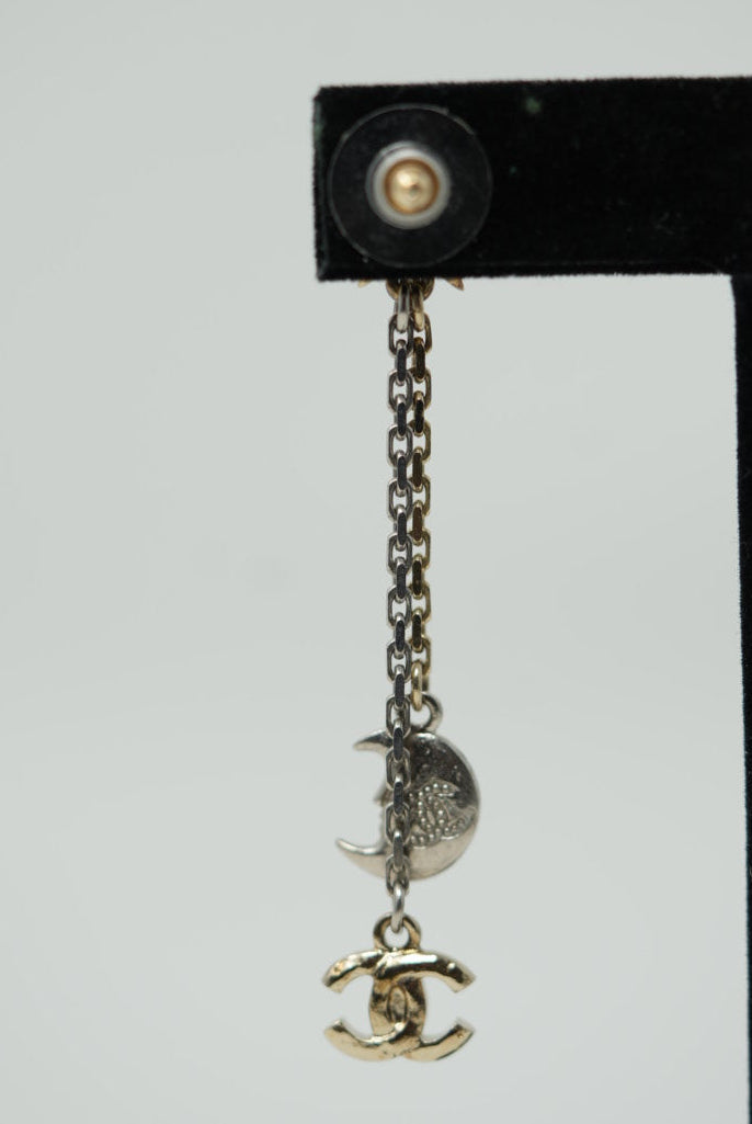 Pre-Owned Chanel 2017 Star CC Drop Earrings