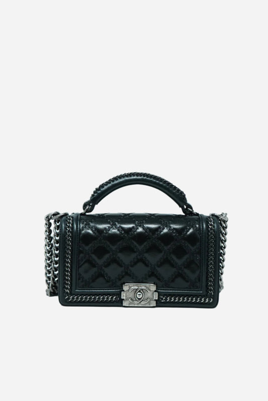 Pre-Owned Chanel Medium Boy Flap Bag with Handle