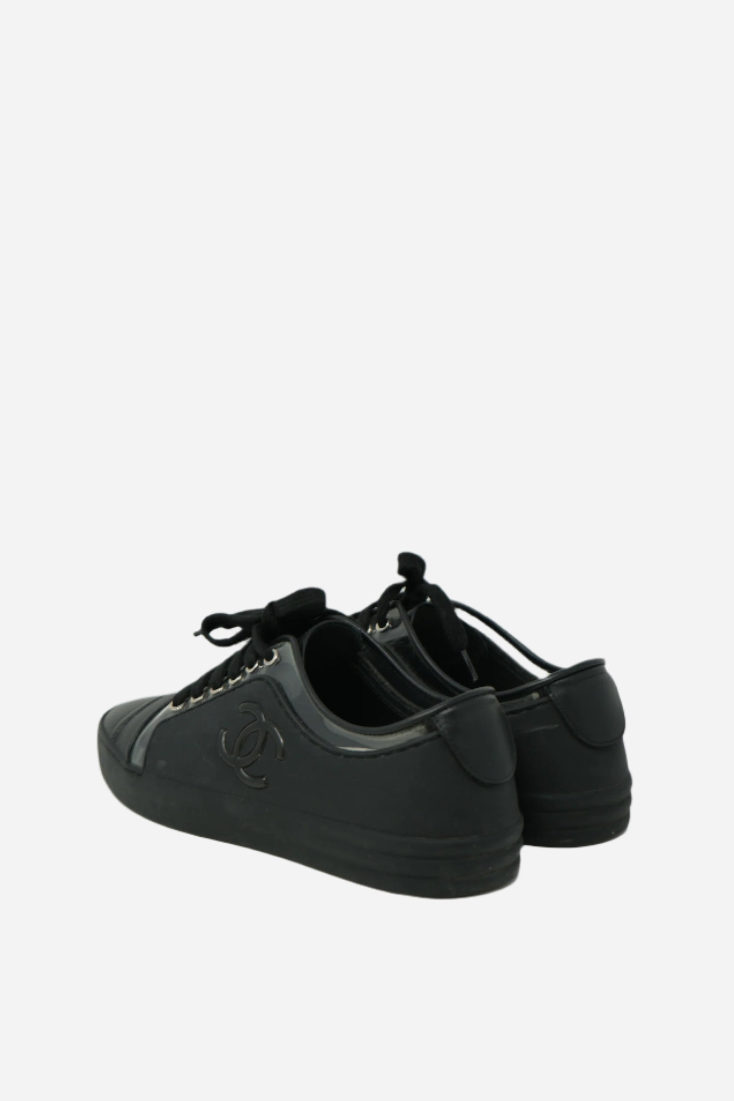 Pre-Owned Chanel Black Leather Sneakers Size 36