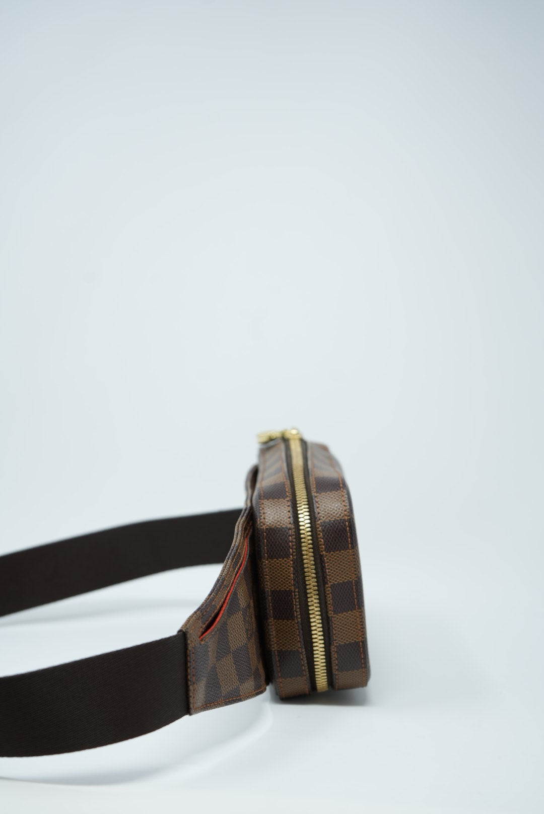 LOUIS VUITTON Damier Crossbody Bag