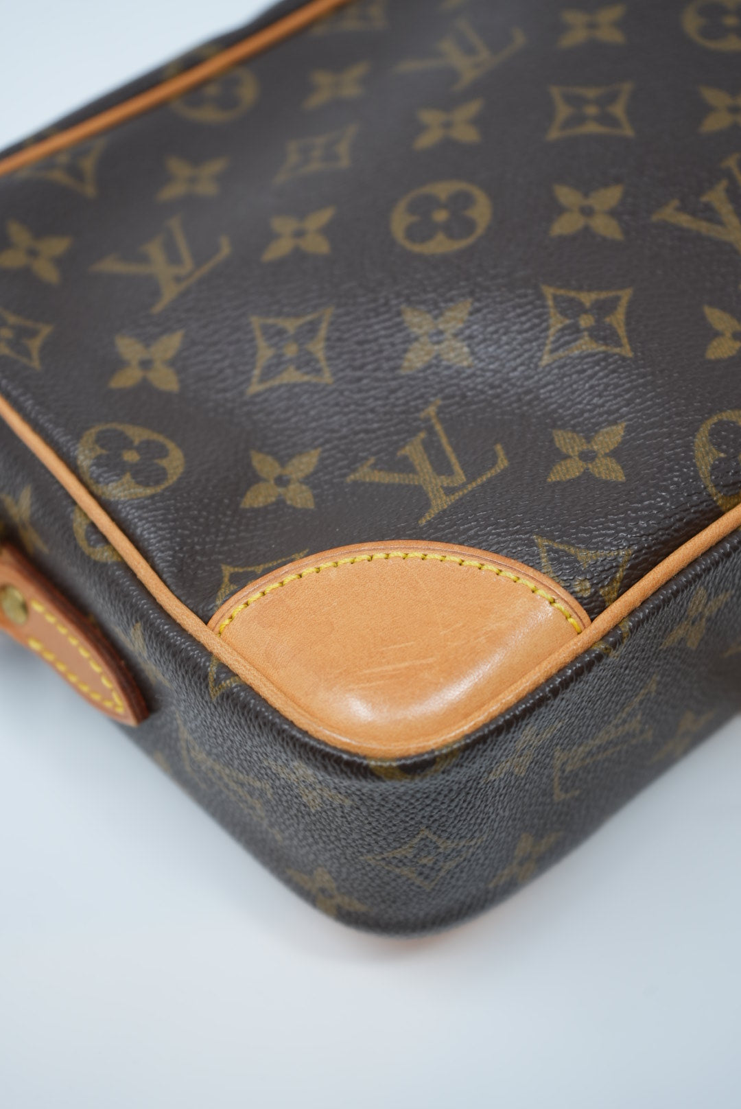 LOUIS VUITTON Nile Shoulder Bag
