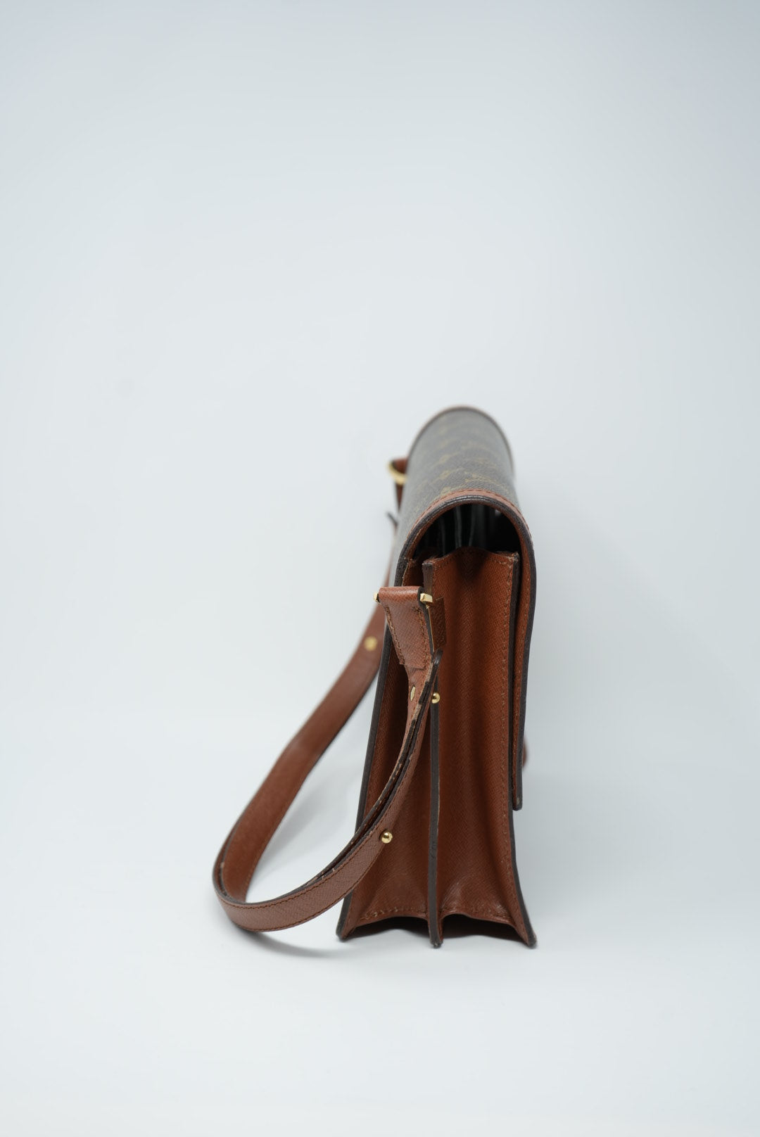 LOUIS VUITTON 90's Vintage Dauphine Shoulder Bag