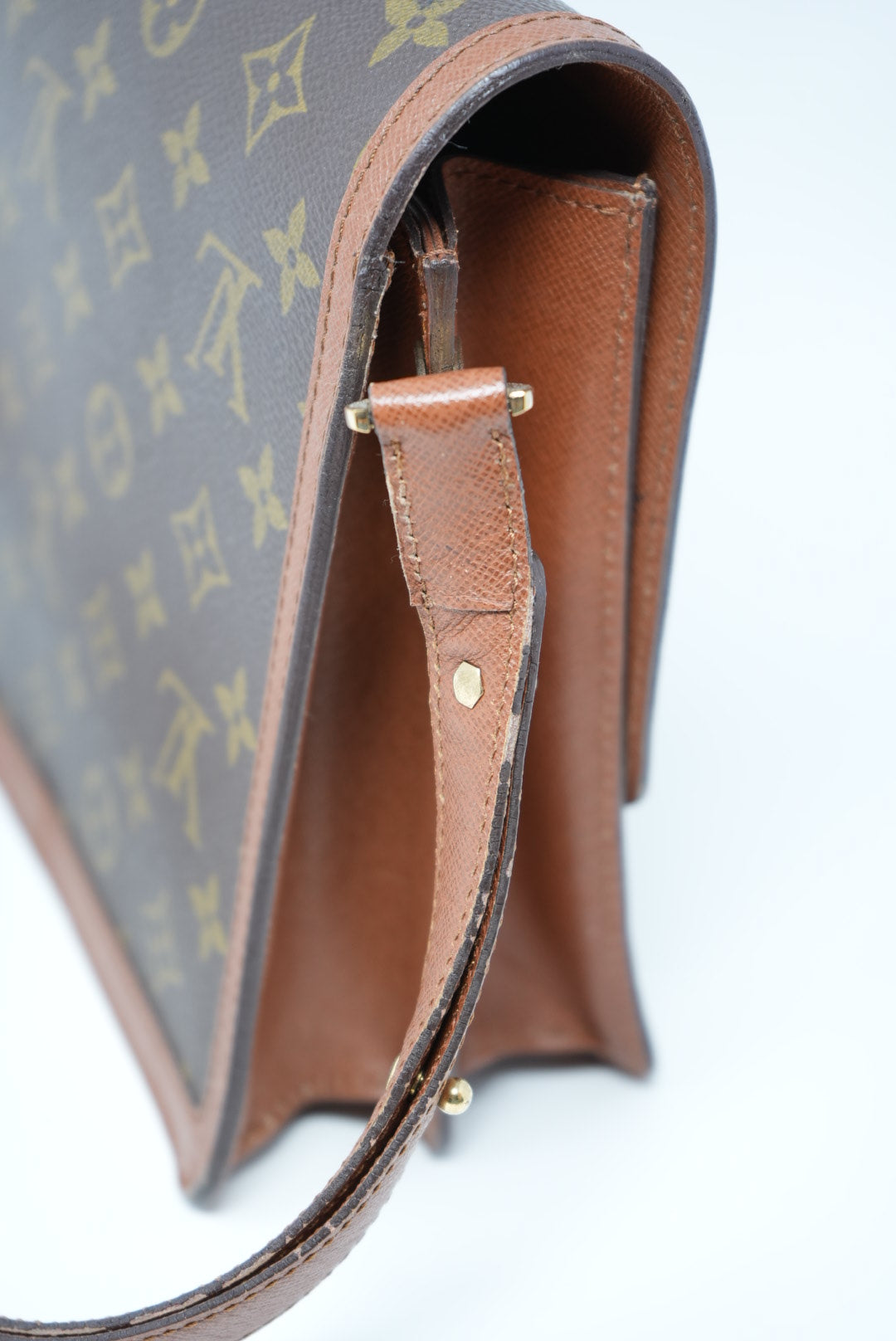 LOUIS VUITTON 90's Vintage Dauphine Shoulder Bag