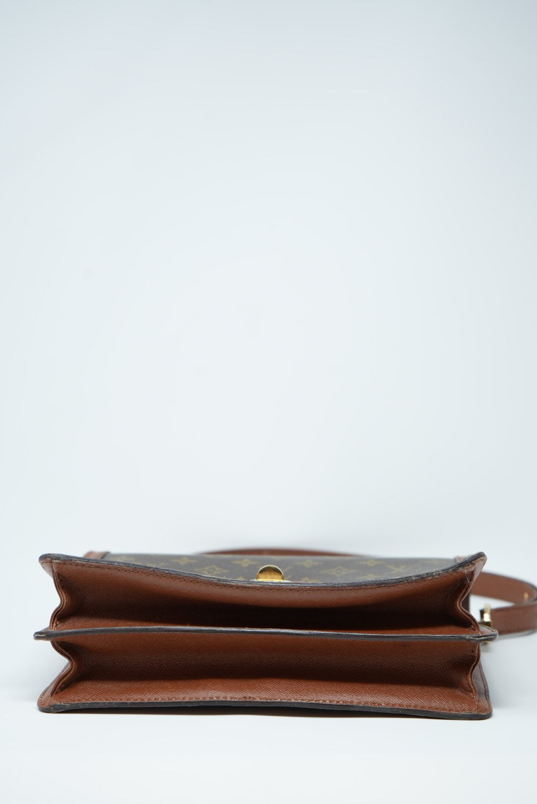 LOUIS VUITTON 90's Vintage Dauphine Shoulder Bag