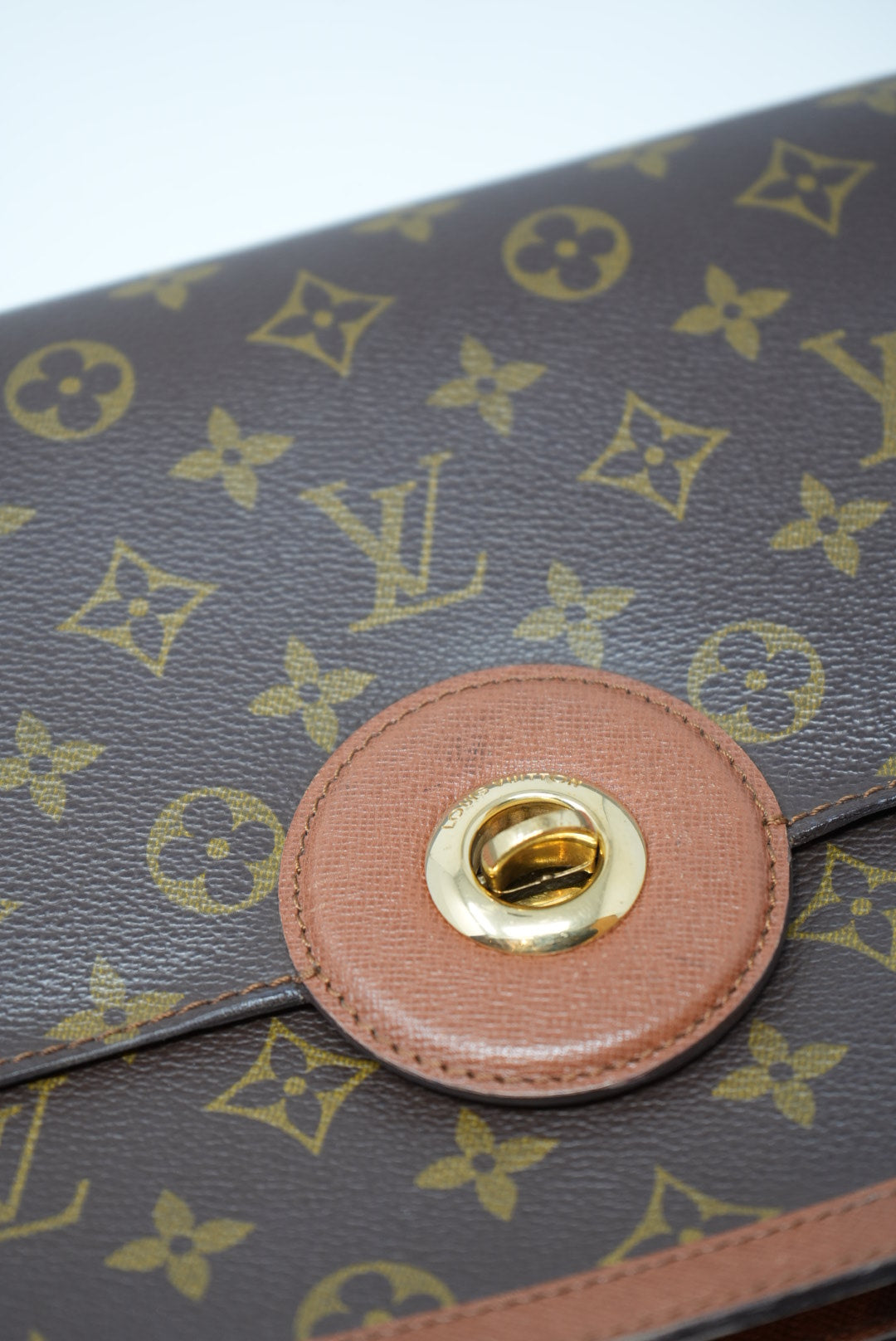 LOUIS VUITTON 90's Vintage Dauphine Shoulder Bag