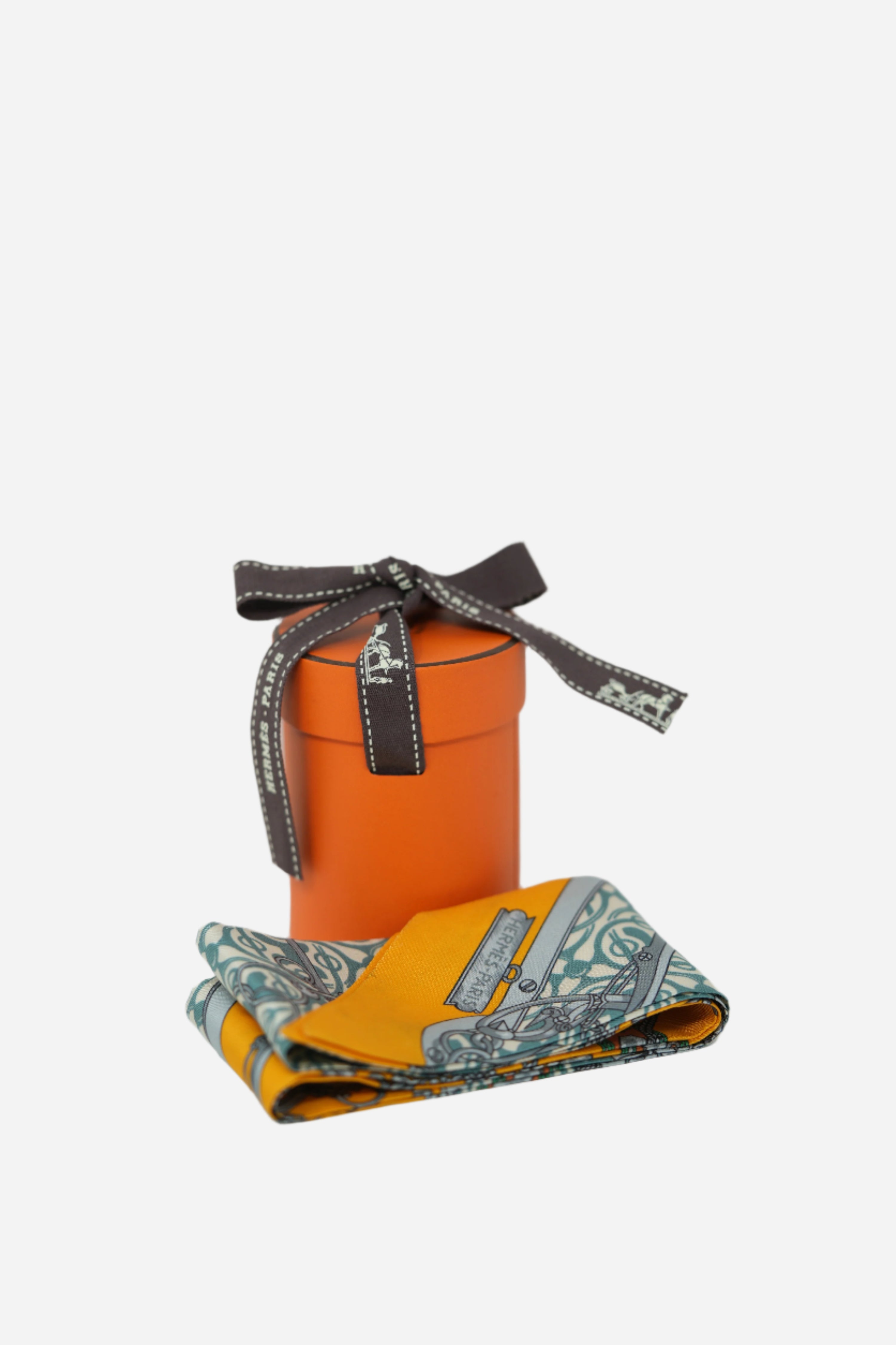 Hermes Twilly Scarf Mors Et Gourmettes Remix Yellow/Green Never Worn W/box