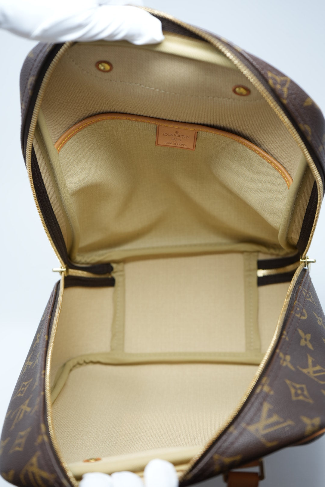 LOUIS VUITTON 2002 EXCURSION MONOGRAM