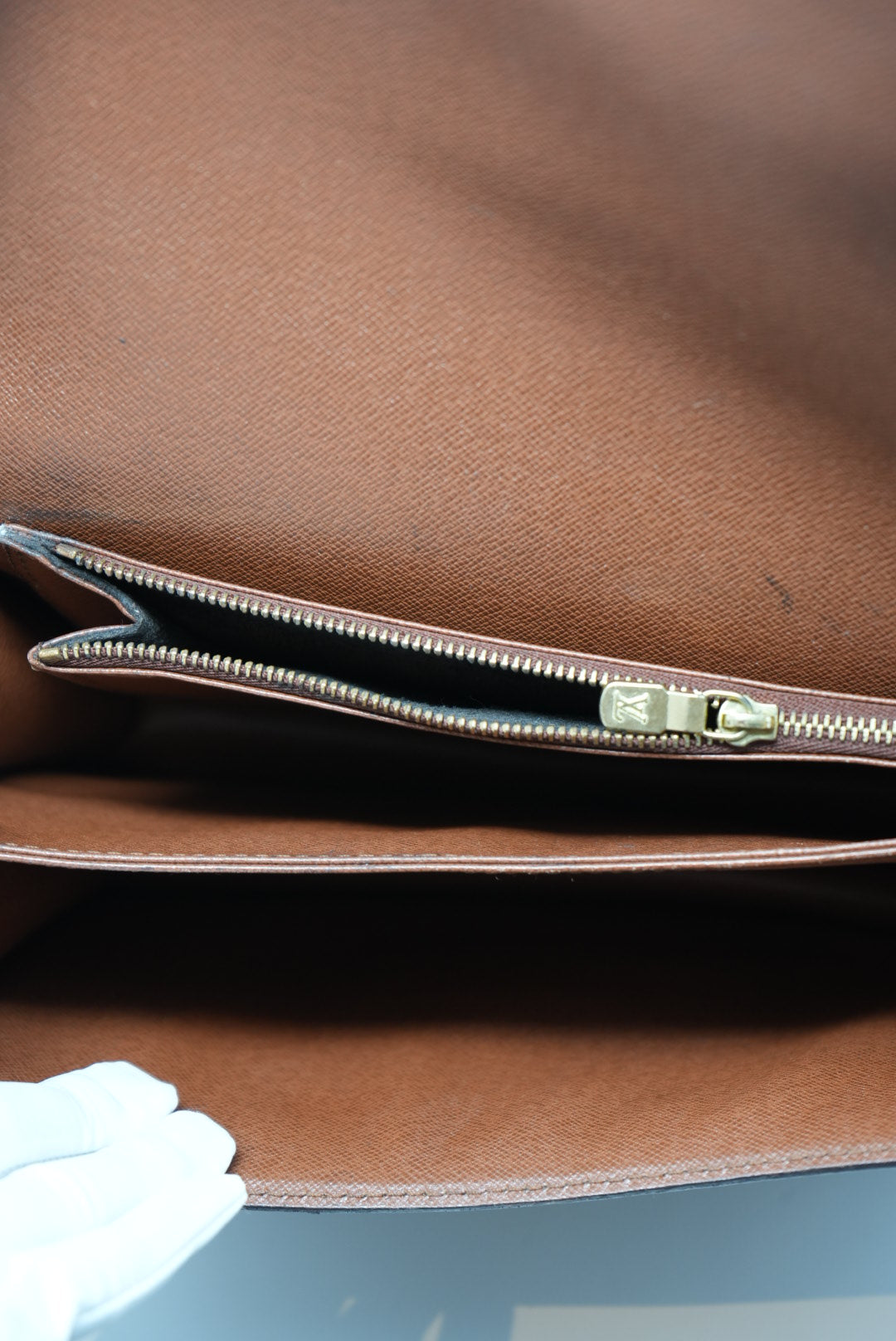 LOUIS VUITTON 90's Vintage Dauphine Shoulder Bag