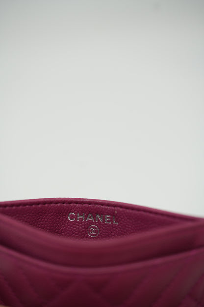 Pre-Owned Chanel Fuchsia Caviar Card Holder