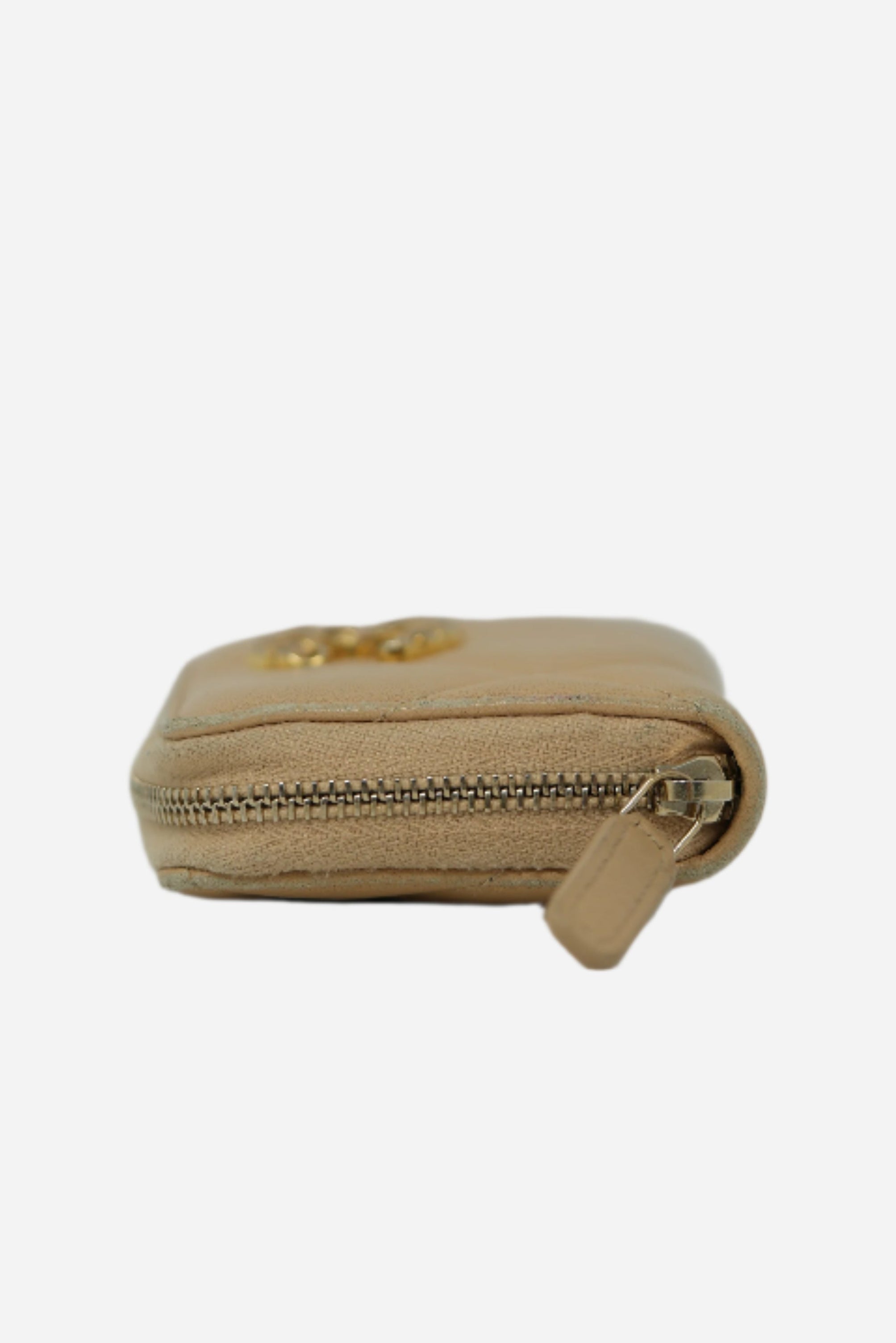 Pre-Owned Chanel Lambskin 19 Card Holder