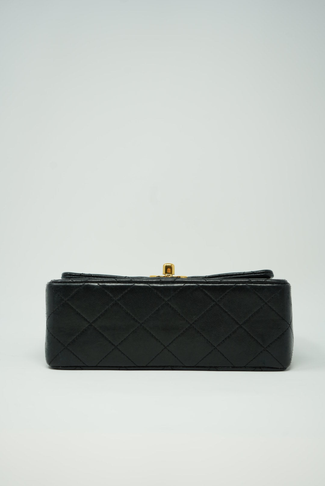 Pre-Owned Chanel 1989-1991 Mini Square Short Chain HandBag Black Lambskin