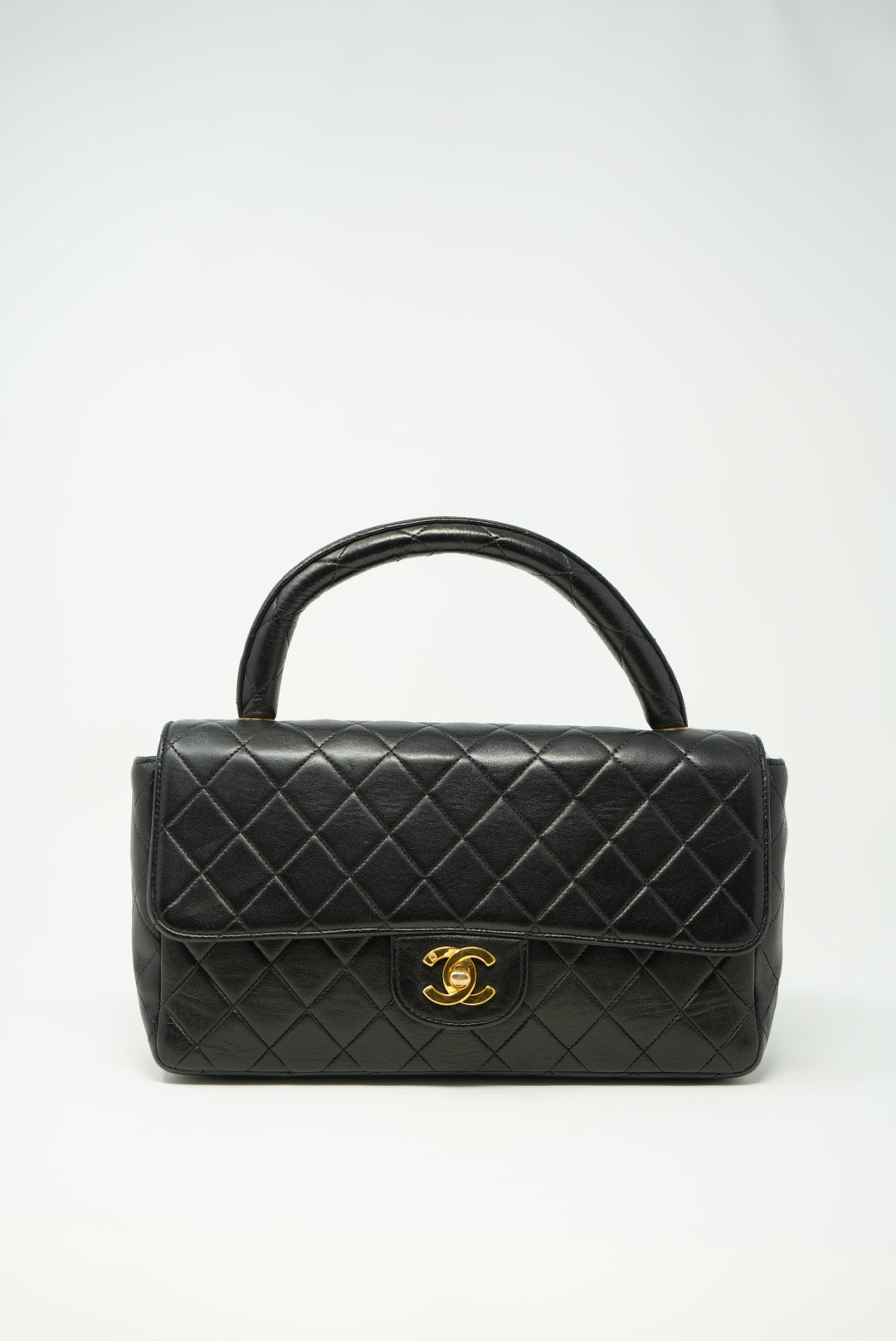 Pre-Owned Chanel Lambskin Quilted Top Handle Bag