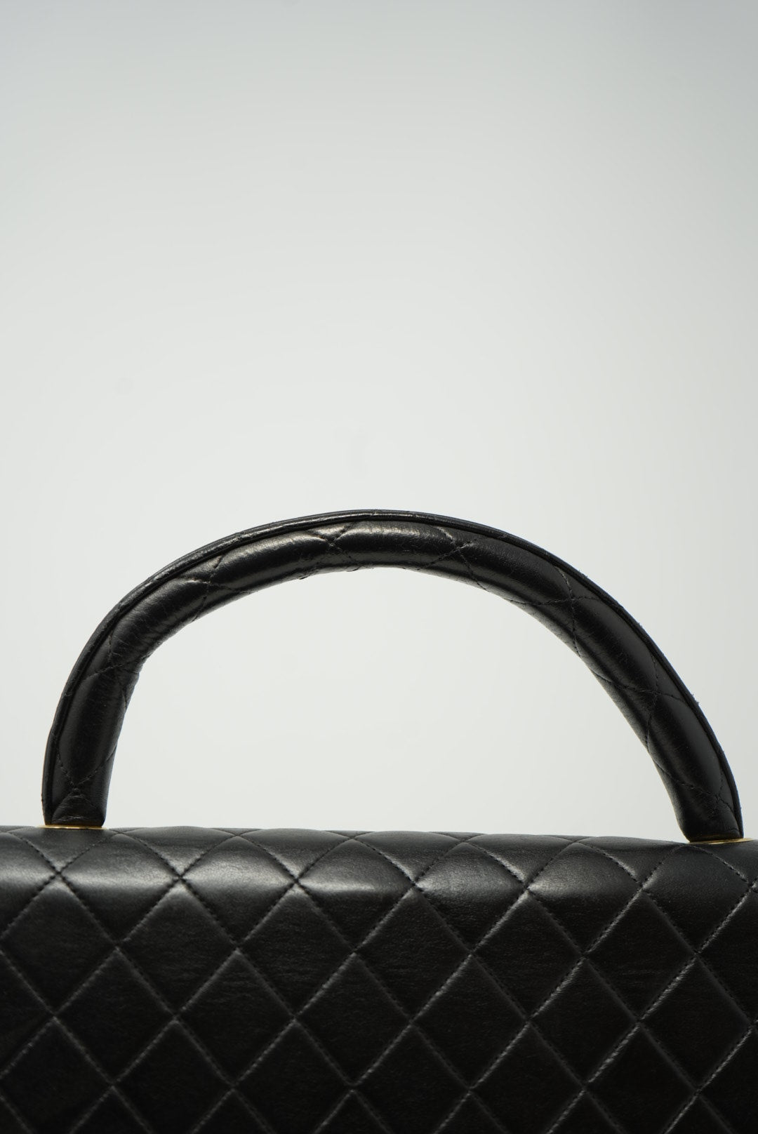 Pre-Owned Chanel Lambskin Quilted Top Handle Bag