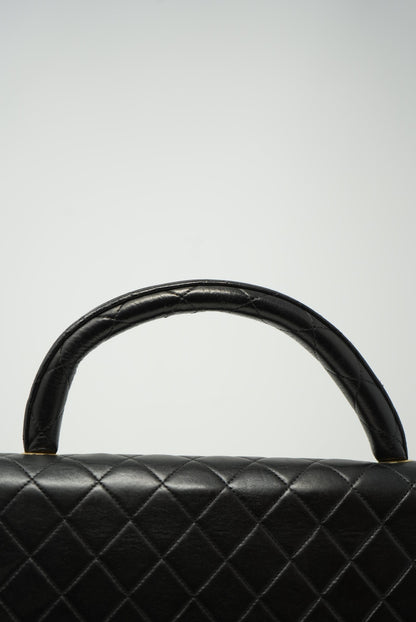 Pre-Owned Chanel Lambskin Quilted Top Handle Bag