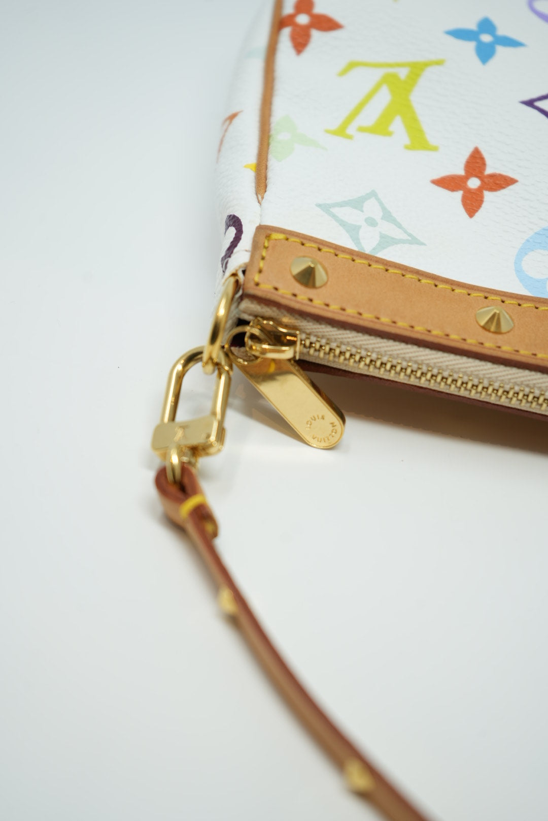 Louis Vuitton Pochette Accessoire