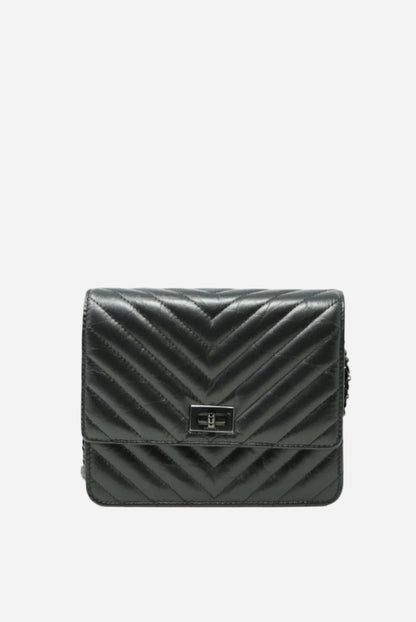 Pre-Owned Chanel Chevron 2.55 Black WOC