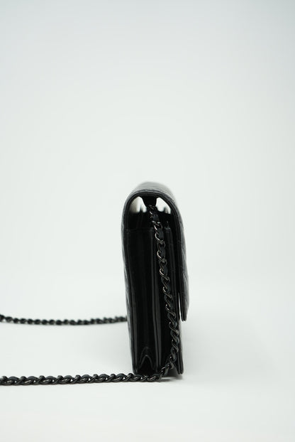 Pre-Owned Chanel Chevron 2.55 Black WOC