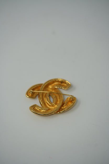 Pre-owned CHANEL 80's Quilted CC Brooch M