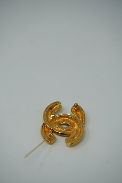 Pre-owned CHANEL 80's Quilted CC Brooch M