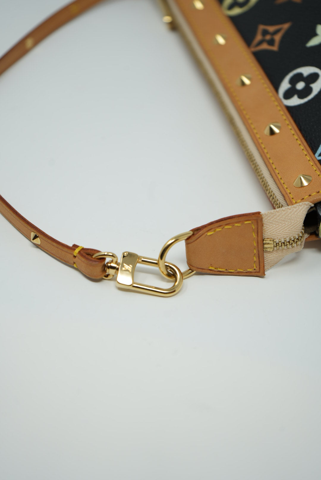 Louis Vuitton 2003 Pochette Accessories Multicolor