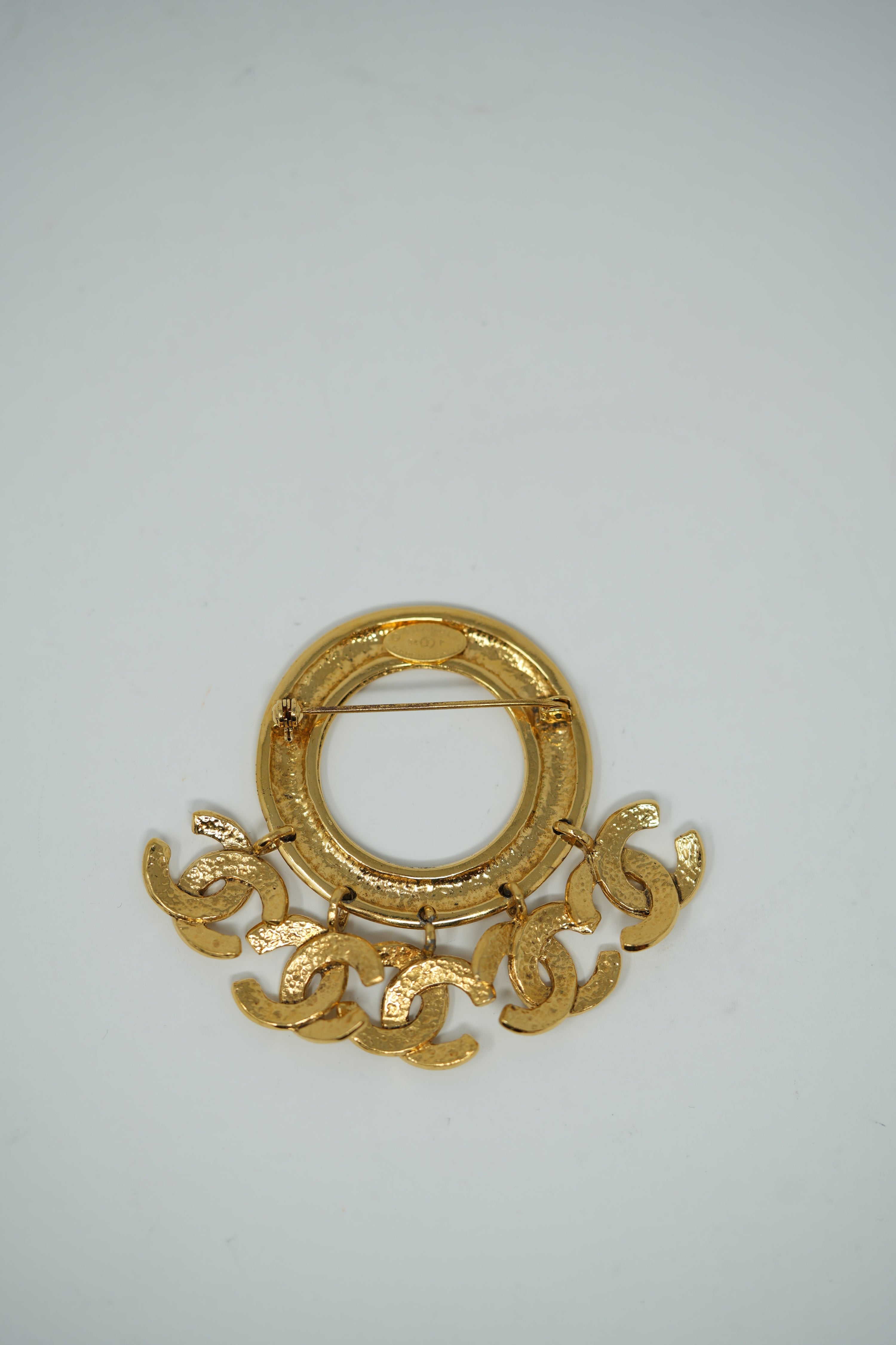 Pre-owned CHANEL 90's CC Charm Brooch Pin Gold