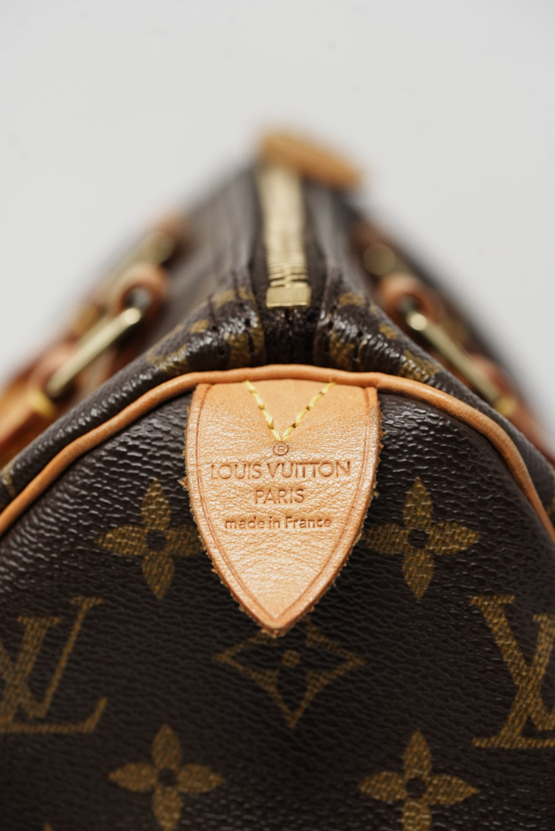 Louis Vuitton Speedy 25 Handbag