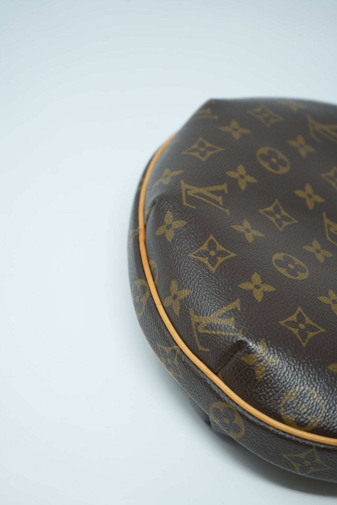 Louis Vuitton 2003 croissant Small Monogram