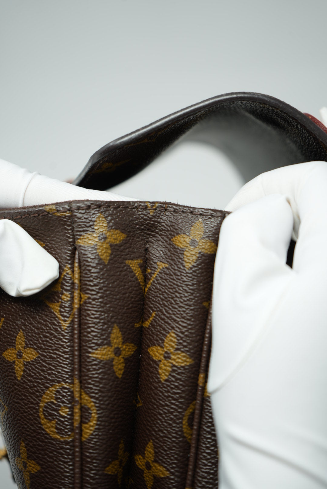 Louis Vuitton Pochette Metis