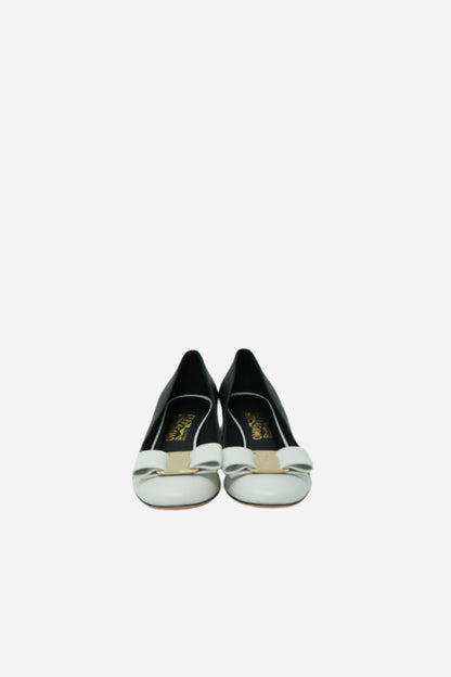 Ferragamo bow Block Heel Pumps