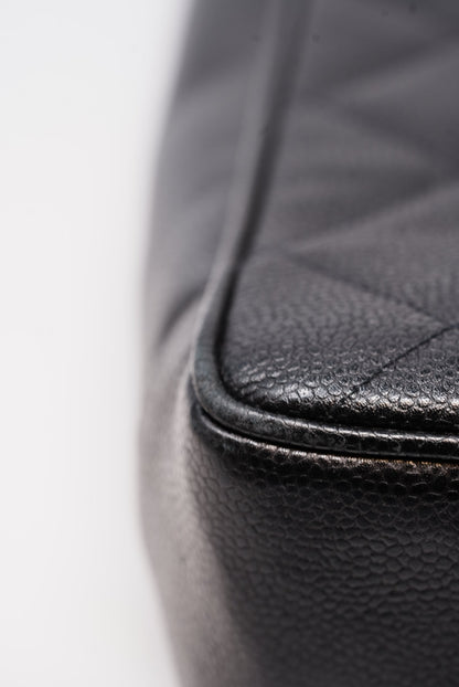 Pre-Owned Chanel Black Quilted Caviar Tote Bag