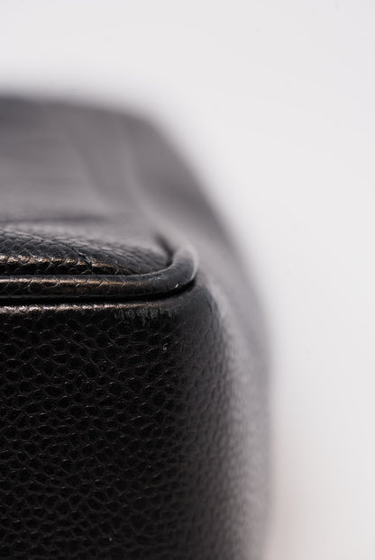 Pre-Owned Chanel Black Quilted Caviar Tote Bag