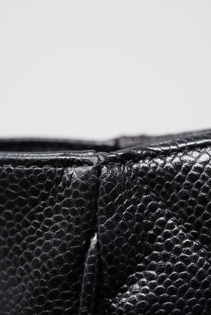 Pre-Owned Chanel Black Quilted Caviar Tote Bag