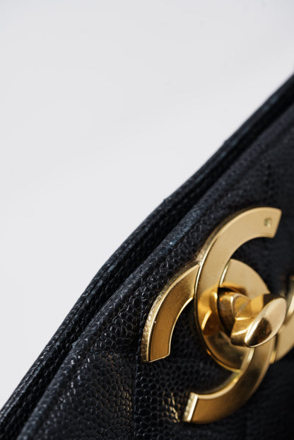 Pre-Owned Chanel Black Quilted Caviar Tote Bag