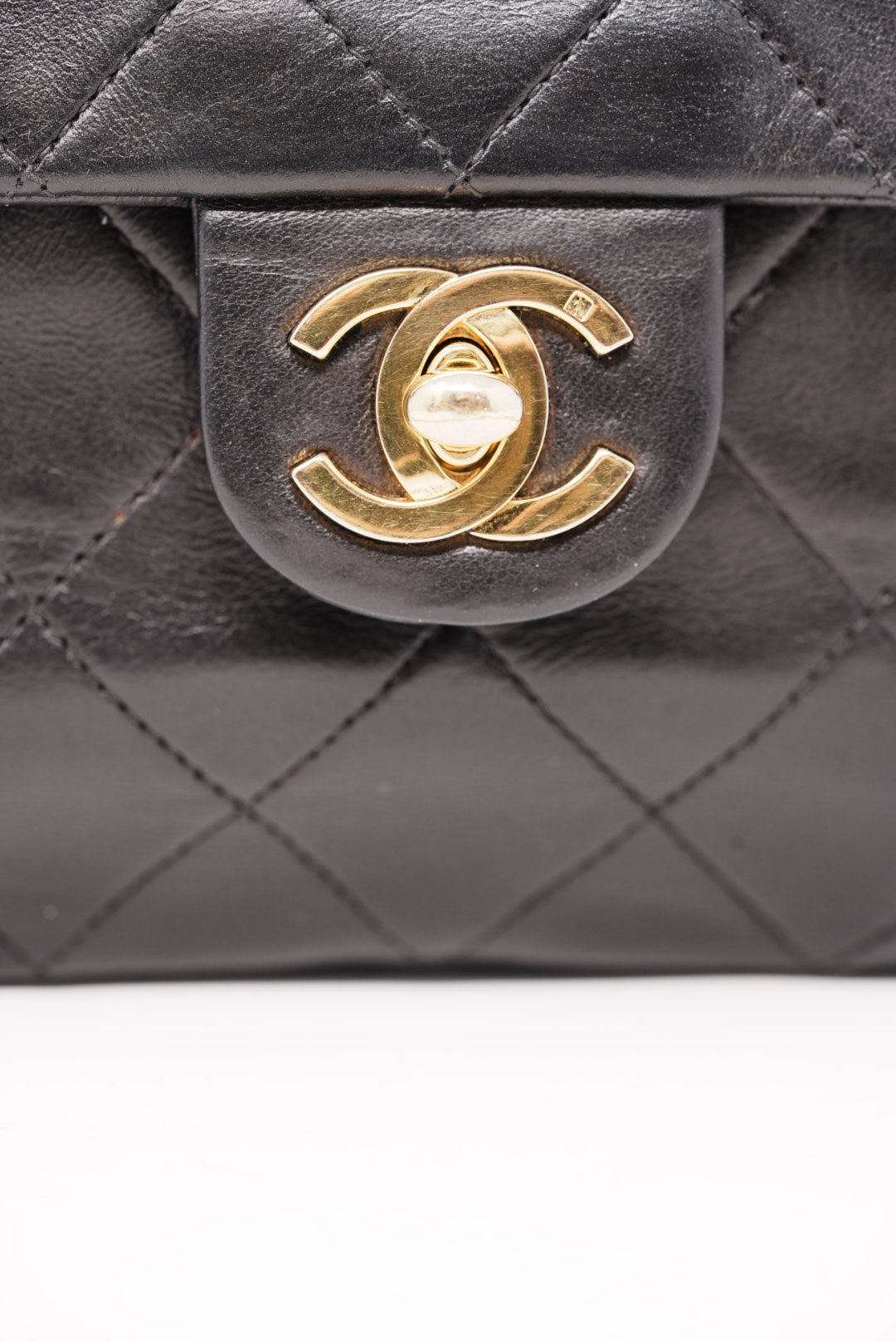 Pre-Owned CHANEL Black Lambskin Mini Square 1991-1994 refurbished