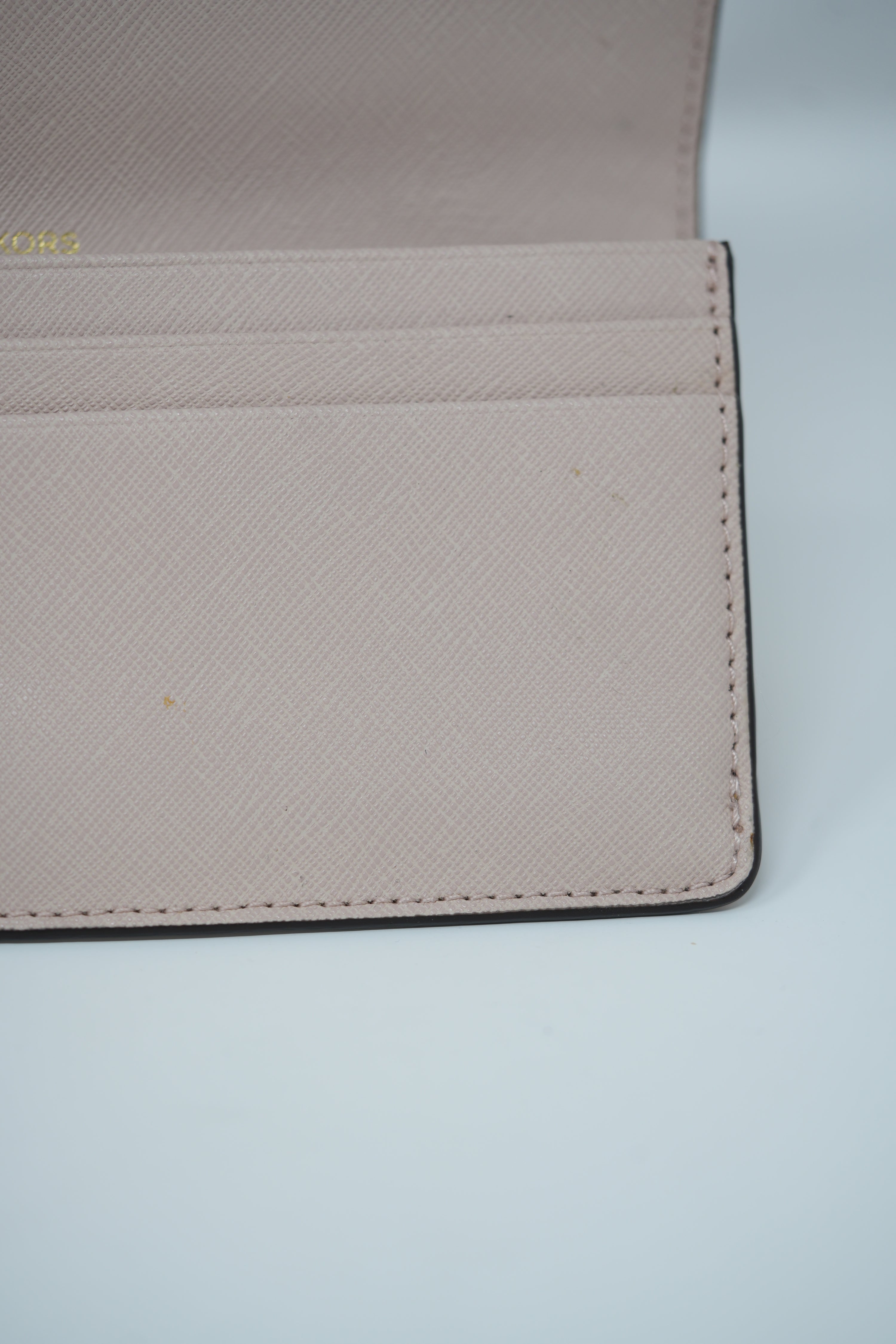 Michael Kors Beige Long Flao Wallet