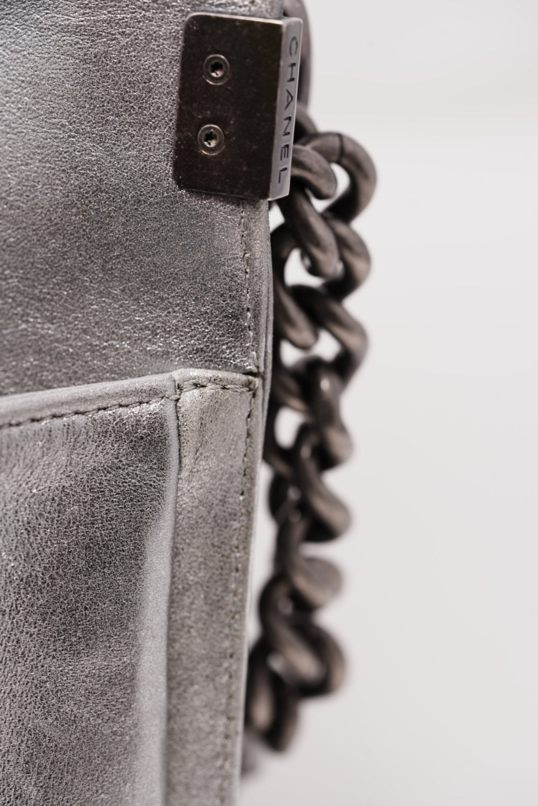 Pre-Owned Chanel Metallic Lambskin Medium Boy Flap 2014-2015