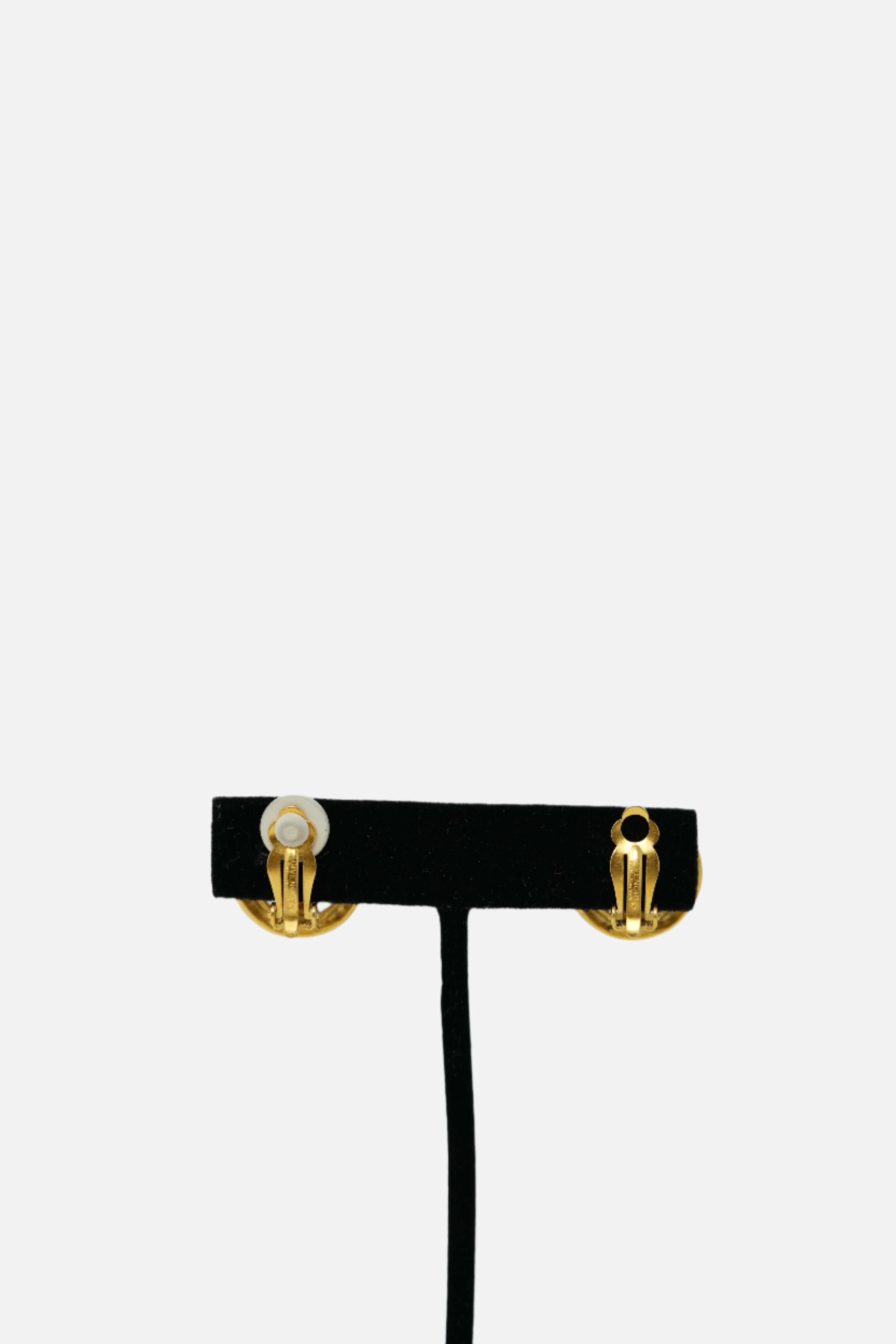 Givenchy Round Heart Earrings Clip-On