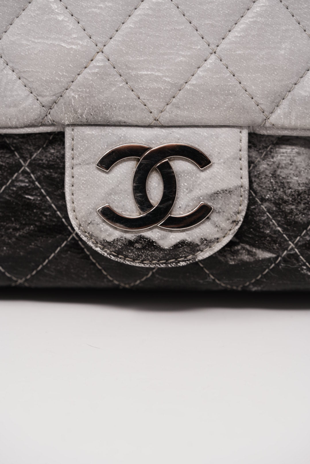 Pre-Owned Chanel Melrose Degrade Jumbo Flap Bag 2006-2008