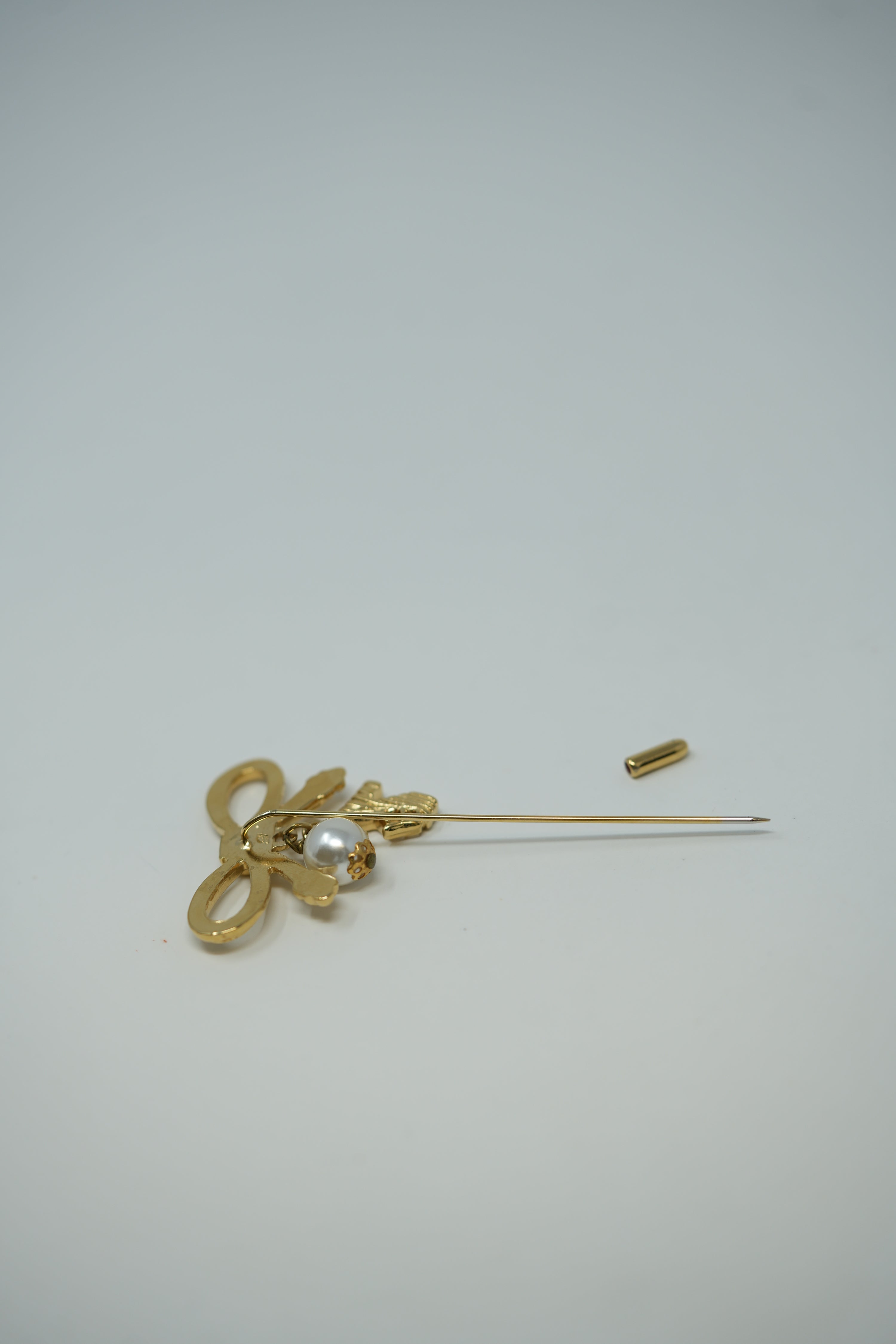 Ferragamo Bowtie Pearl Brooch