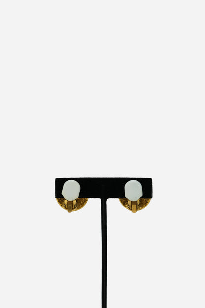 Pre-owned Chanel CC 1994 Button Clip-on Earrings