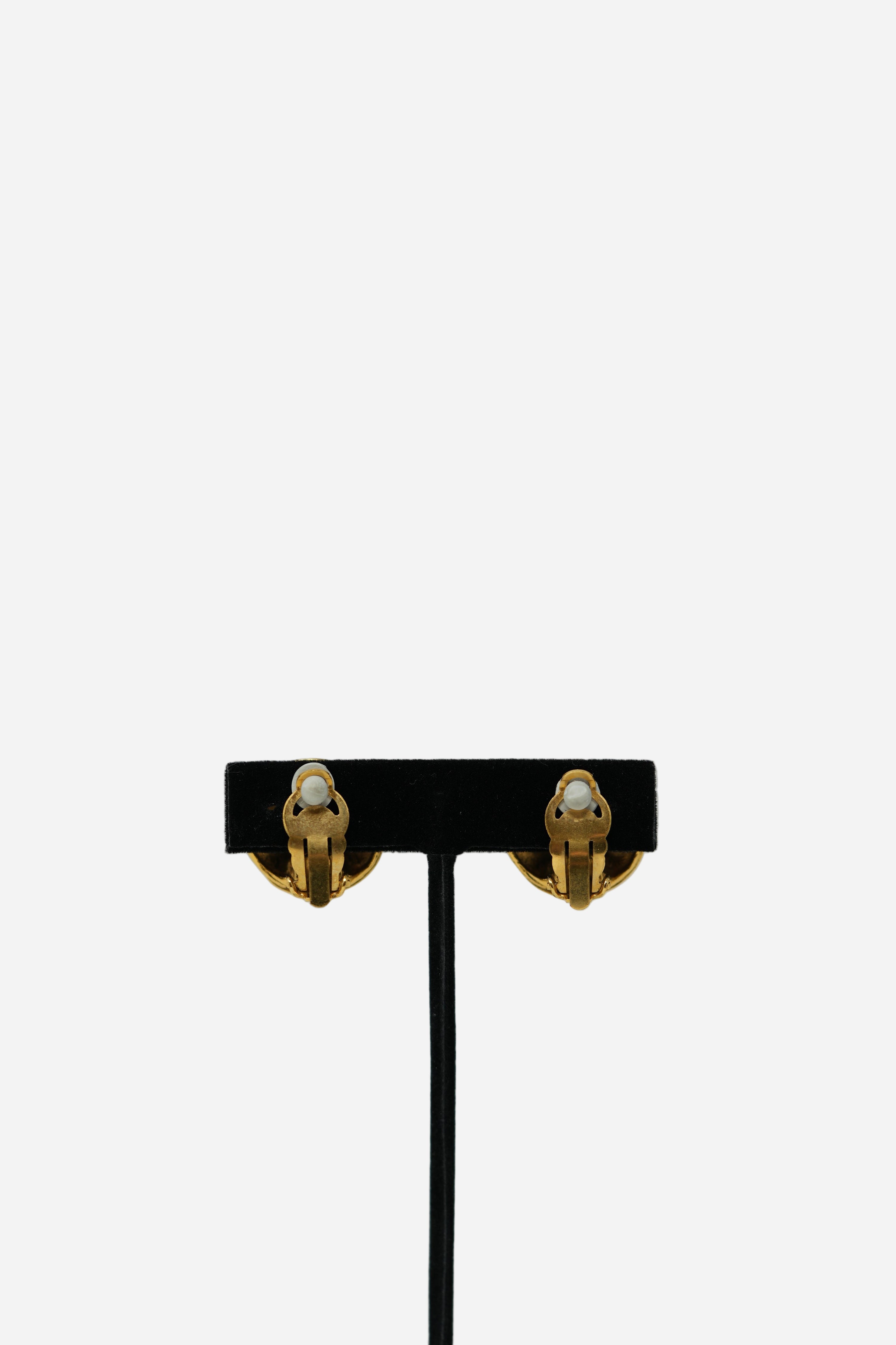 Pre-owned Chanel 1994 CC Button Earrings