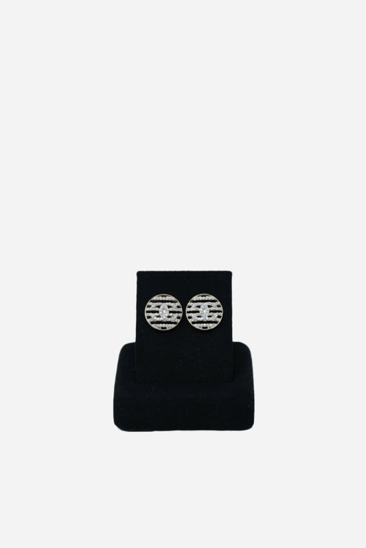 Pre-Owned Chanel Round CC Rhinestone Earrings 2020