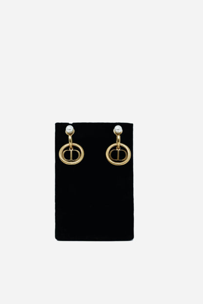 Dior 30 Montaigne Pearl Earrings