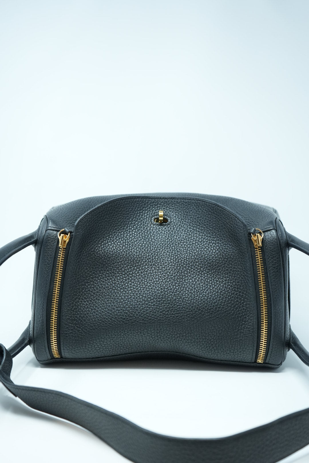 Hermes 2018 Lindy30 Togo Shoulder Bag Black